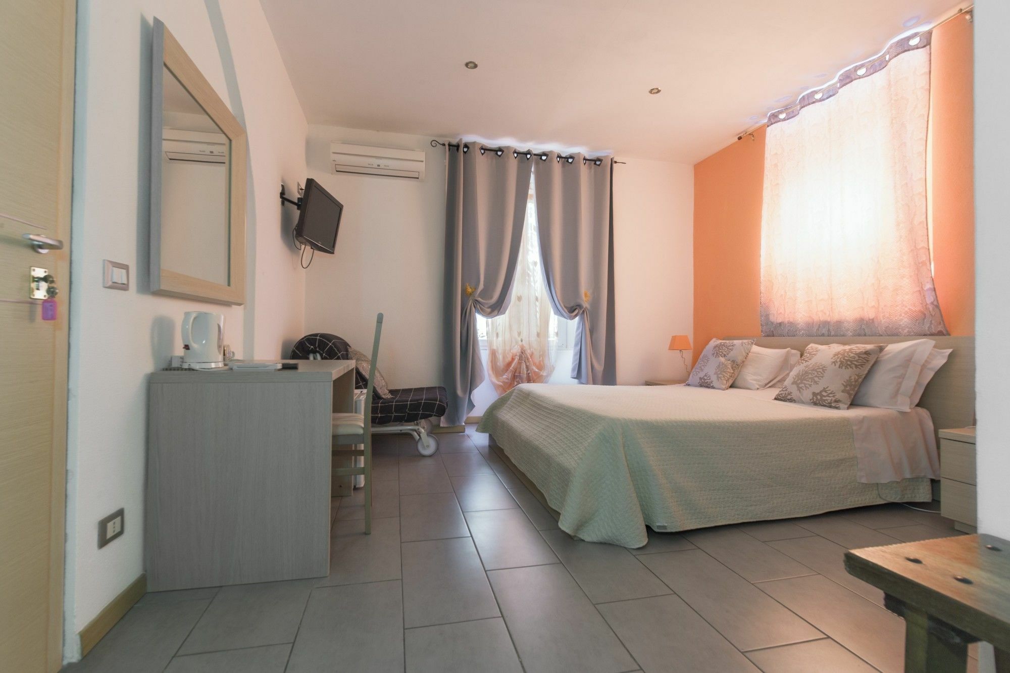 Lunamar Gasthuis 2*